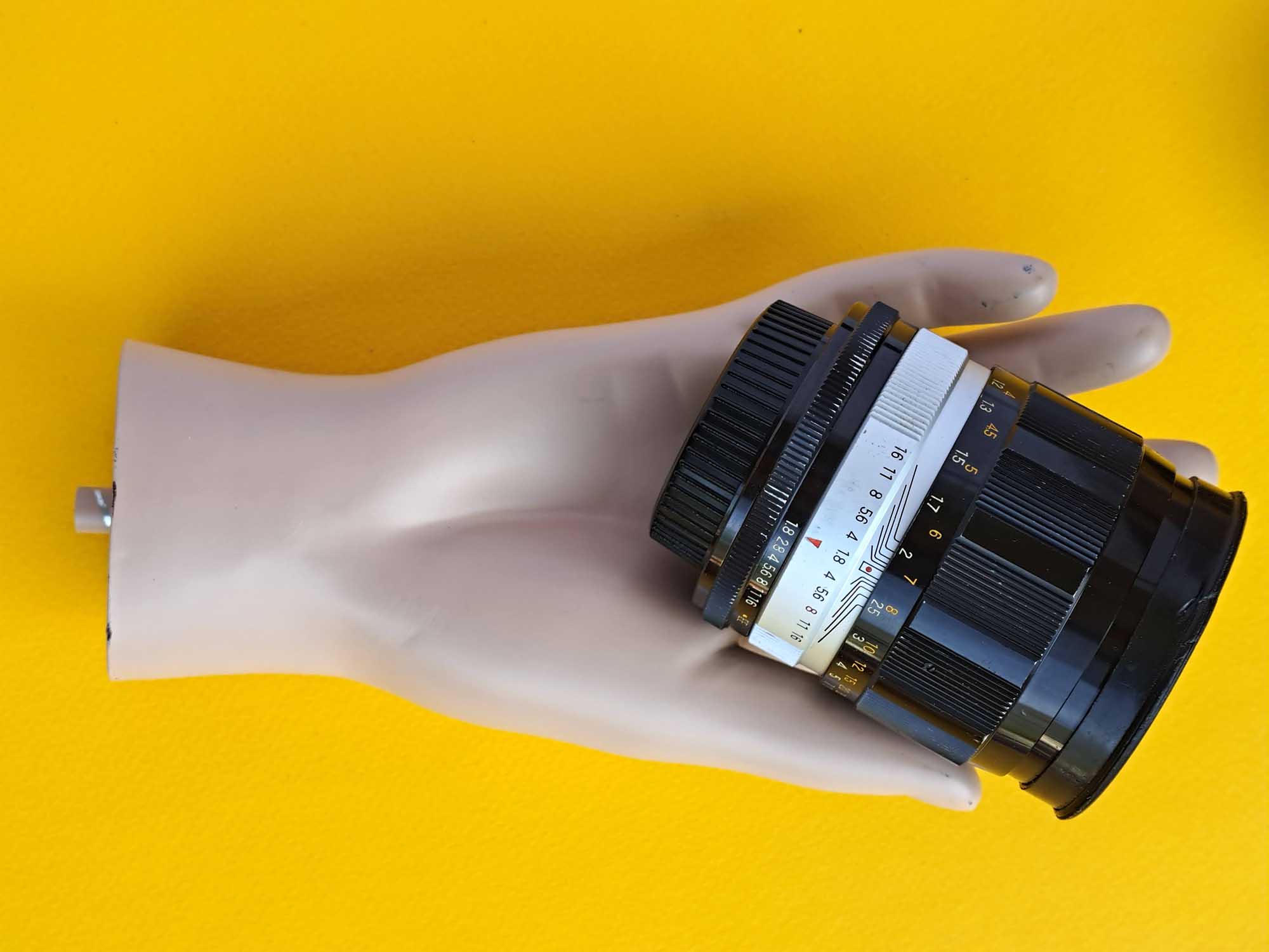 [Sold] Konica Hexanon AR 85mm f/1.8